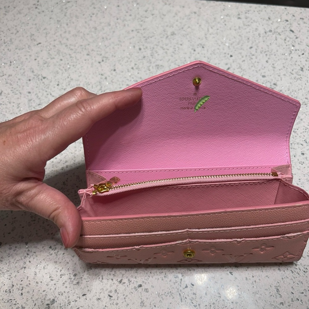 Pink Designer Wallet - Picture 2 of 4